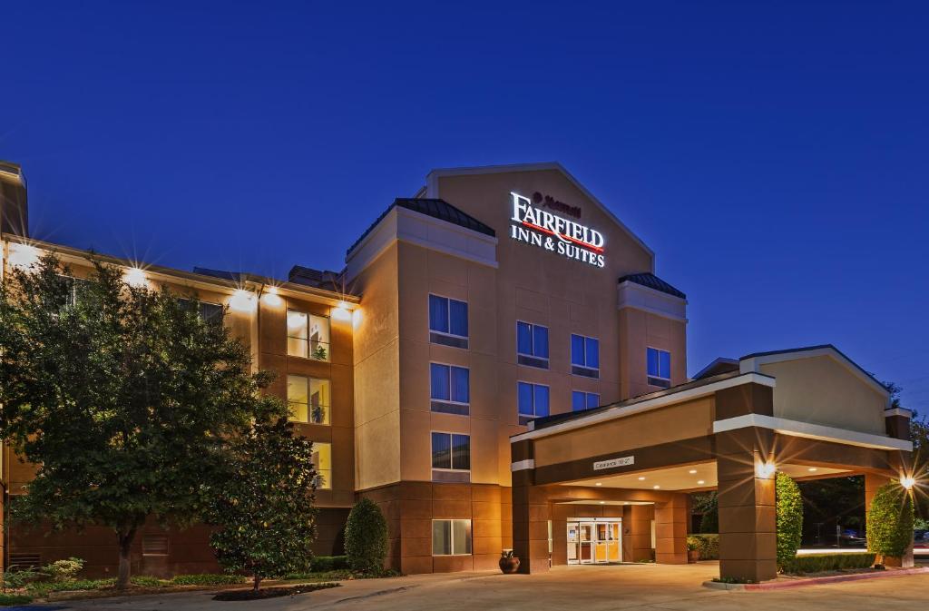 Fairfield Inn and Suites by Marriott Austin Northwest/The Domain Area Main image 2